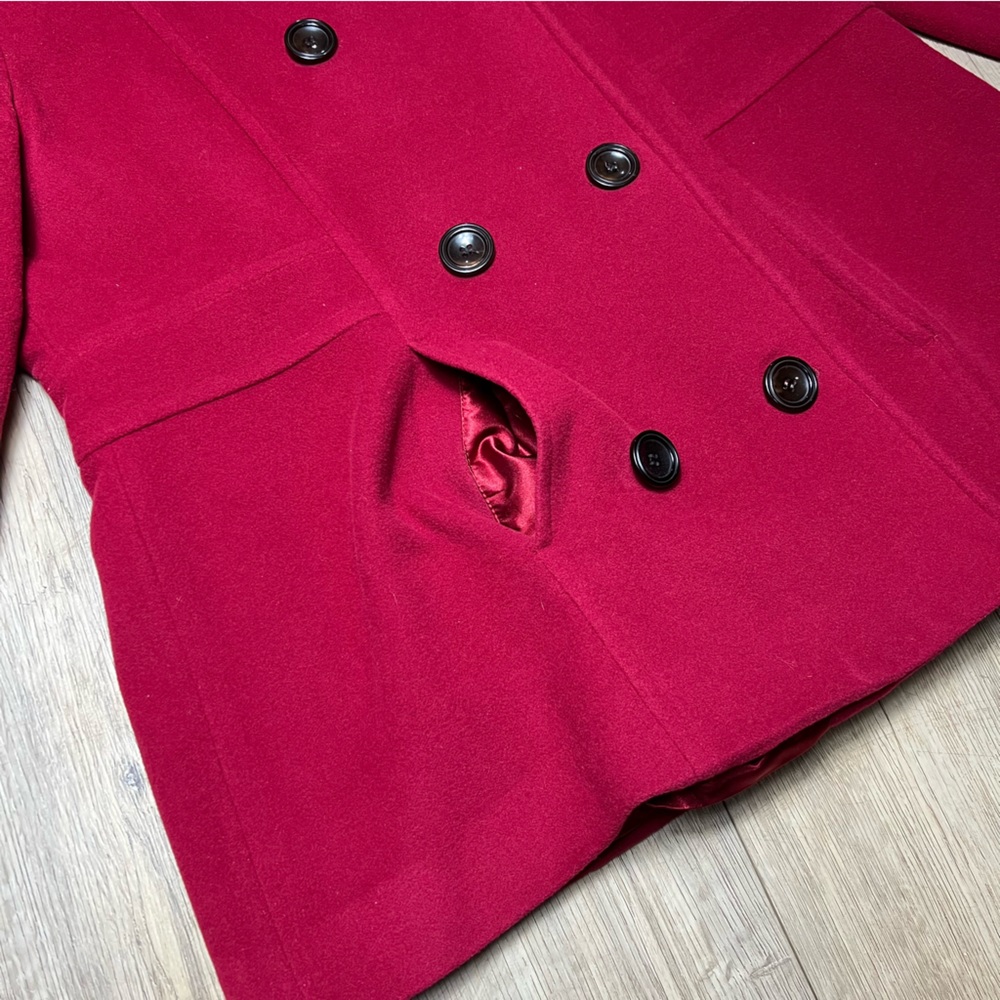 Pendleton Red Pea Coat with Hood and Double-Breasted Design - Picture 2 of 15